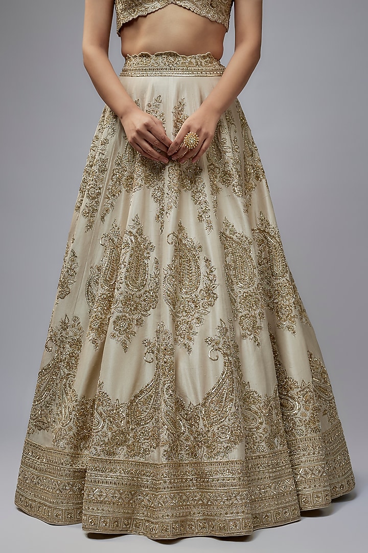 Ivory Pure Silk Hand Embroidered Bridal Lehenga Set by Mrunalini Rao at Pernia's Pop Up Shop