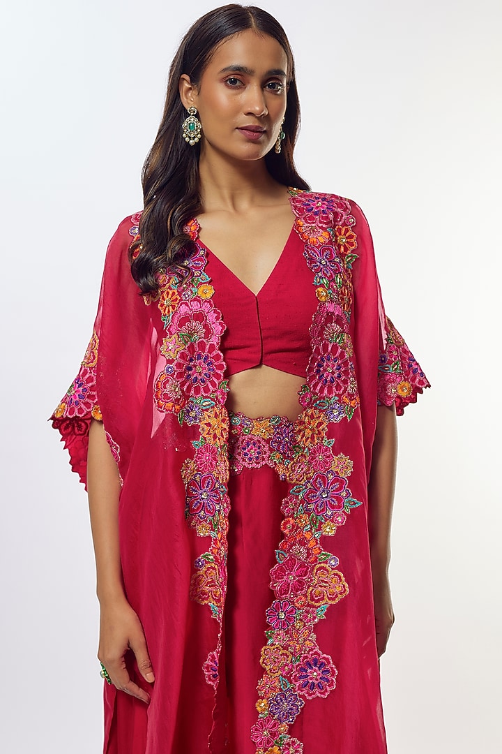 Red Organza Resham Hand Embroidered Cape Set by Mrunalini Rao at Pernia's Pop Up Shop