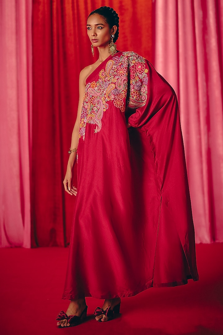 Maroon Pure Silk Resham Hand Embroidered One-Shoulder Kaftan by Mrunalini Rao at Pernia's Pop Up Shop