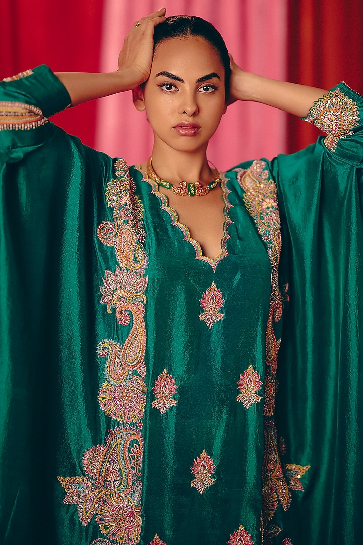 Rama Green Pure Silk Zardosi Hand Embroidered Kurta Set by Mrunalini Rao at Pernia's Pop Up Shop
