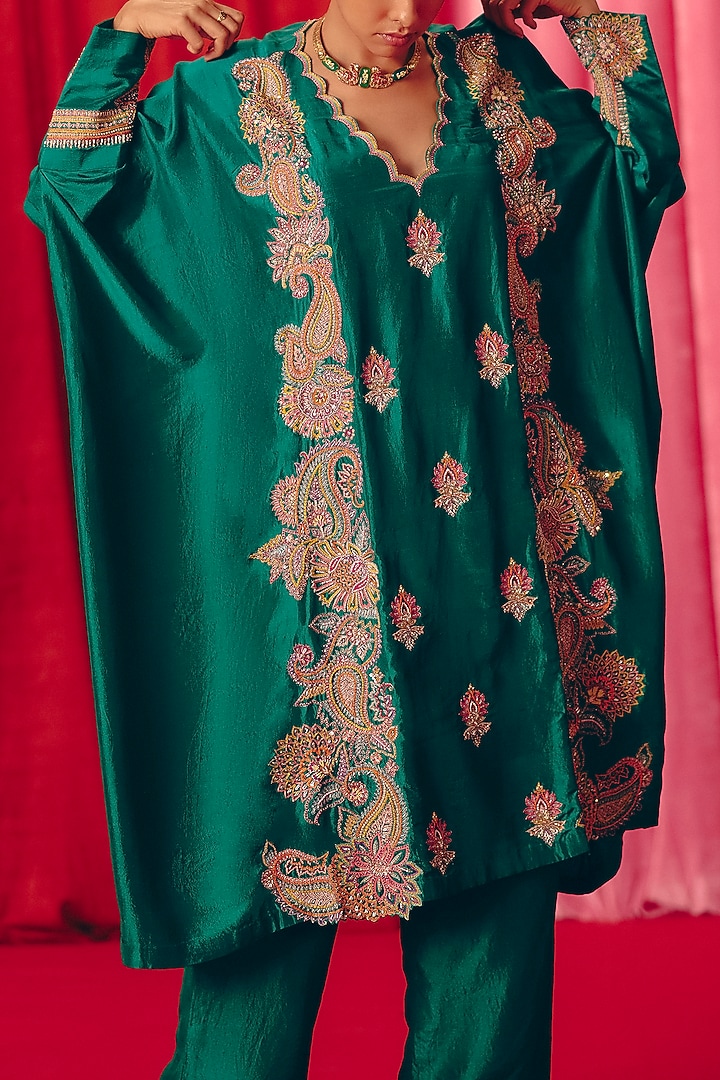Rama Green Pure Silk Zardosi Hand Embroidered Kurta Set by Mrunalini Rao at Pernia's Pop Up Shop