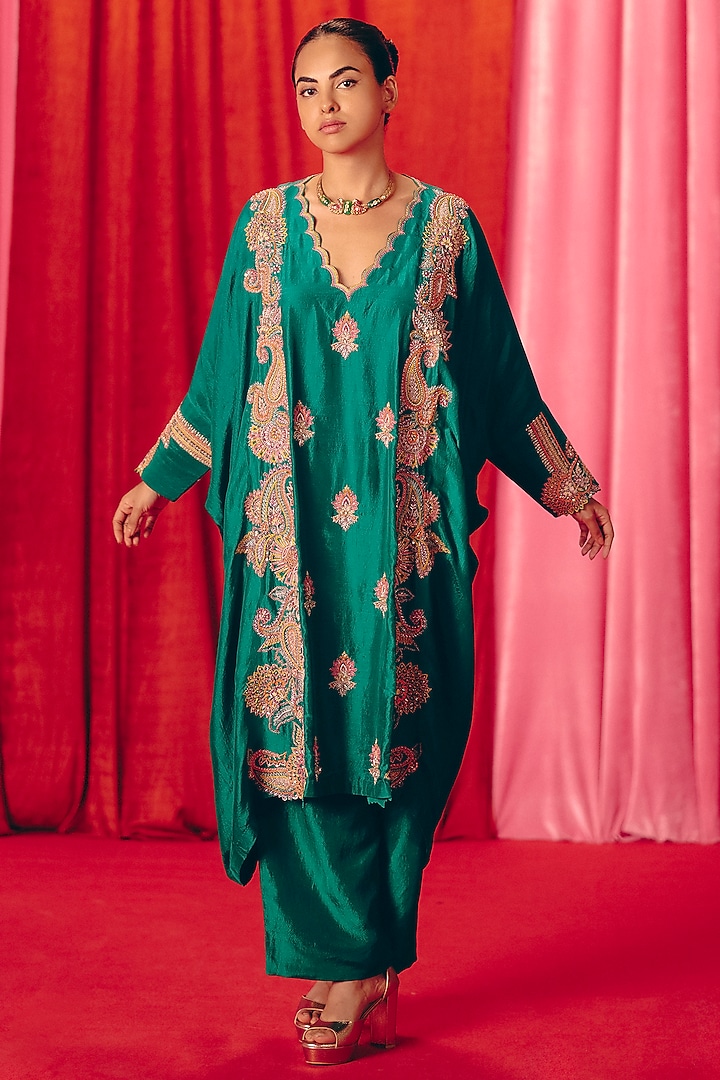 Rama Green Pure Silk Zardosi Hand Embroidered Kurta Set by Mrunalini Rao at Pernia's Pop Up Shop