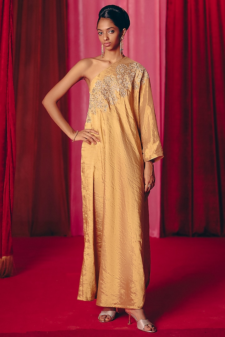 Gold Kanchi Tissue Floral Zardosi Hand Embroidered One-Shoulder Kaftan by Mrunalini Rao at Pernia's Pop Up Shop