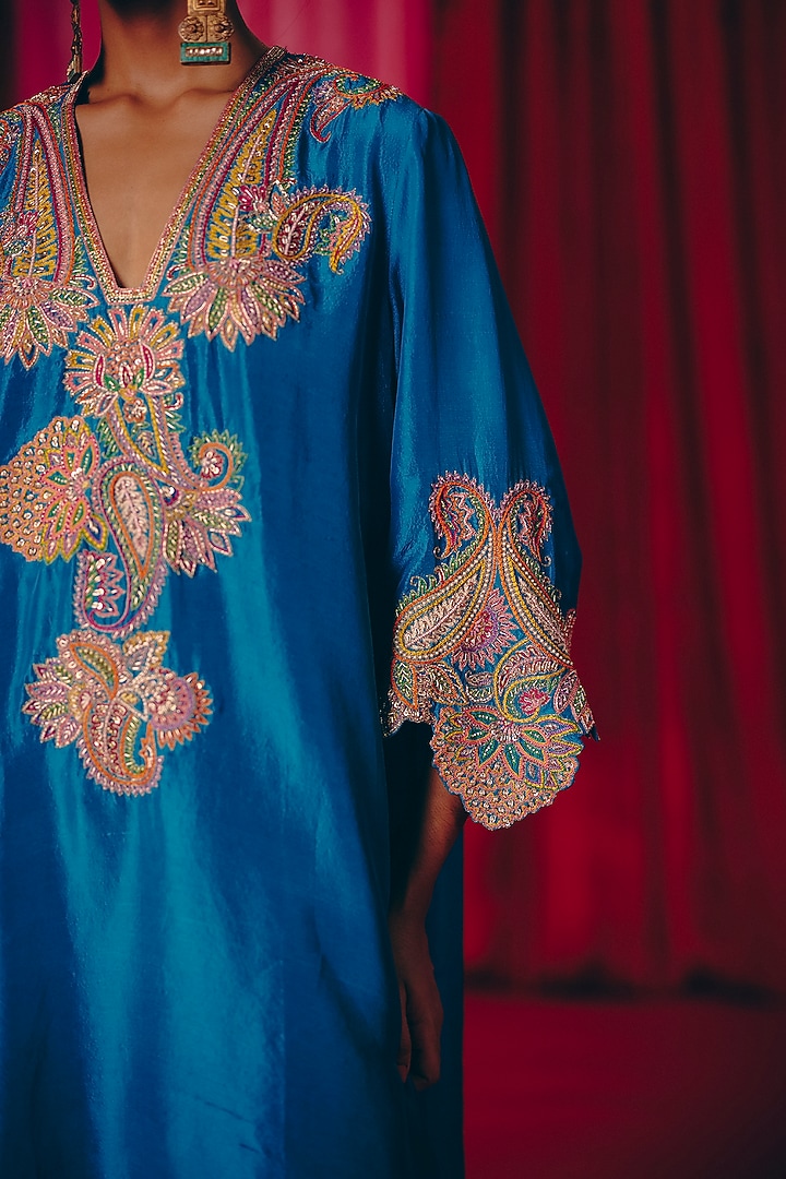 Blue Pure Silk Resham & Zardosi Embroidered Kurta Set by Mrunalini Rao at Pernia's Pop Up Shop