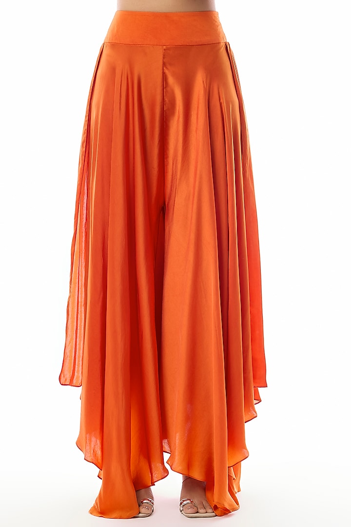 Orange Silk Resham & Zardosi Hand Embroidered Kurta Set by Mrunalini Rao at Pernia's Pop Up Shop