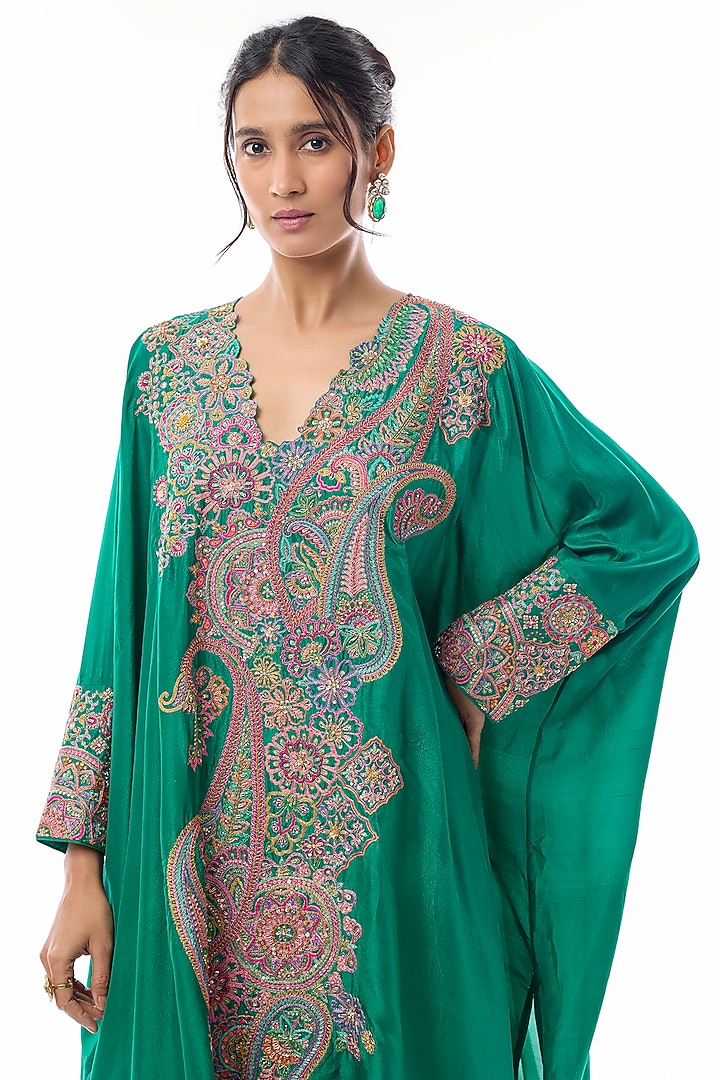Vivid Blue Silk Resham & Zardosi Embroidered Kurta Set by Mrunalini Rao at Pernia's Pop Up Shop