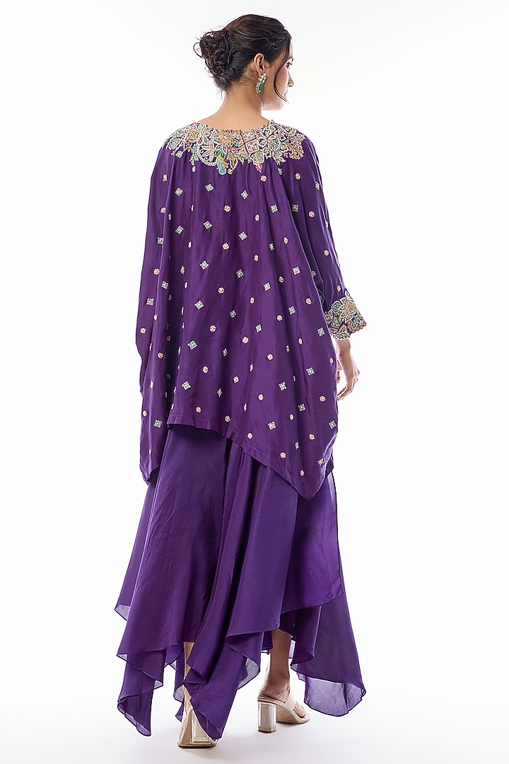 Purple Silk Resham & Zardosi Embroidered Short Kurta Set by Mrunalini Rao at Pernia's Pop Up Shop