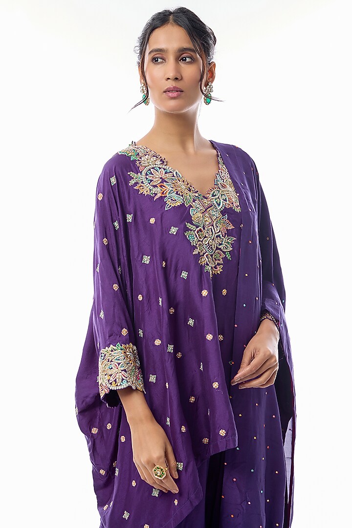 Purple Silk Resham & Zardosi Embroidered Short Kurta Set by Mrunalini Rao at Pernia's Pop Up Shop