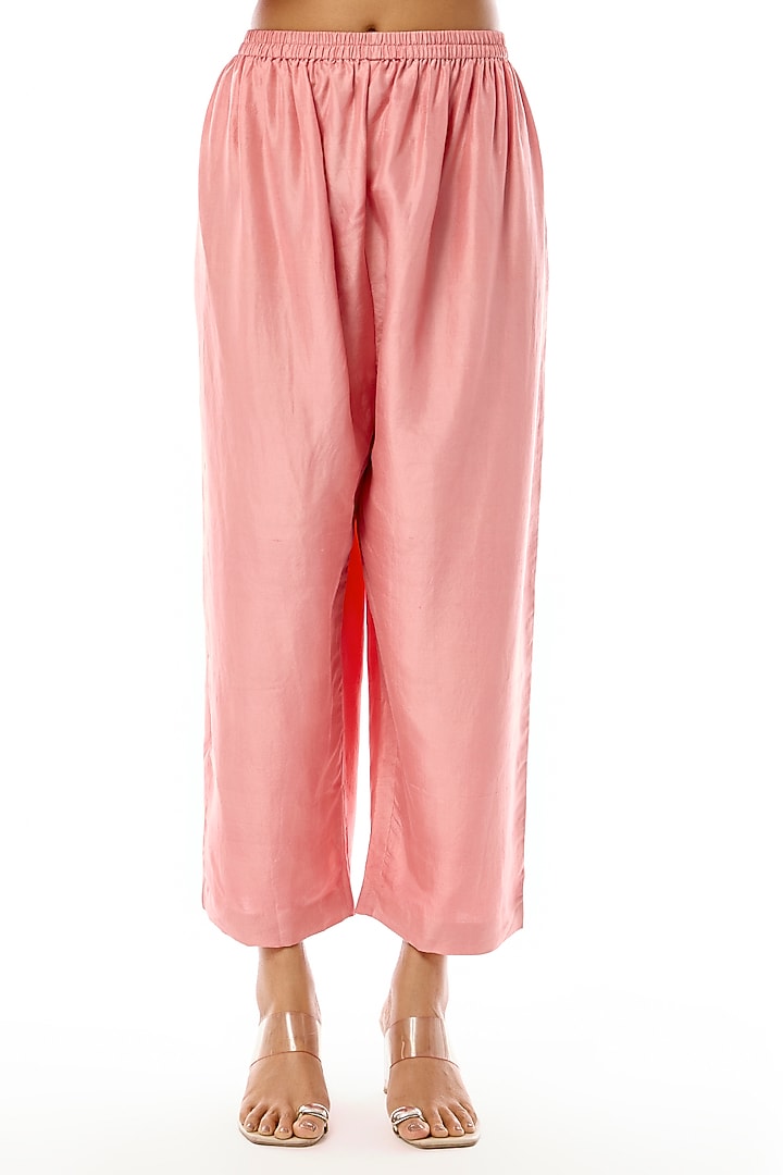 Pink Pure Silk Zardosi Hand Embroidered Kurta Set by Mrunalini Rao at Pernia's Pop Up Shop