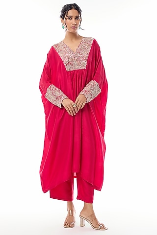 Red Pure Silk Zardosi Hand Embroidered Kurta Set by Mrunalini Rao