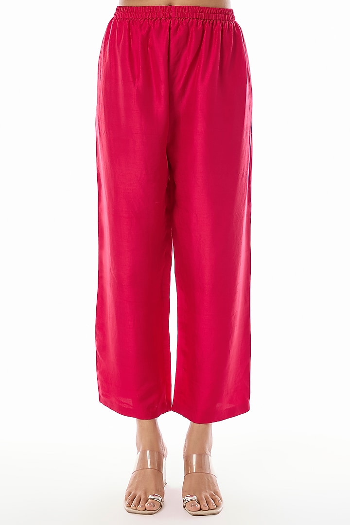 Red Pure Silk Zardosi Hand Embroidered Kurta Set by Mrunalini Rao at Pernia's Pop Up Shop