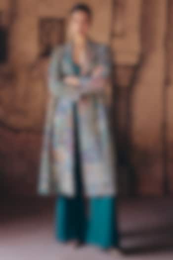 Rama Green Silk Resham & Zardosi Embroidered Trench Coat Set by Mrunalini Rao at Pernia's Pop Up Shop