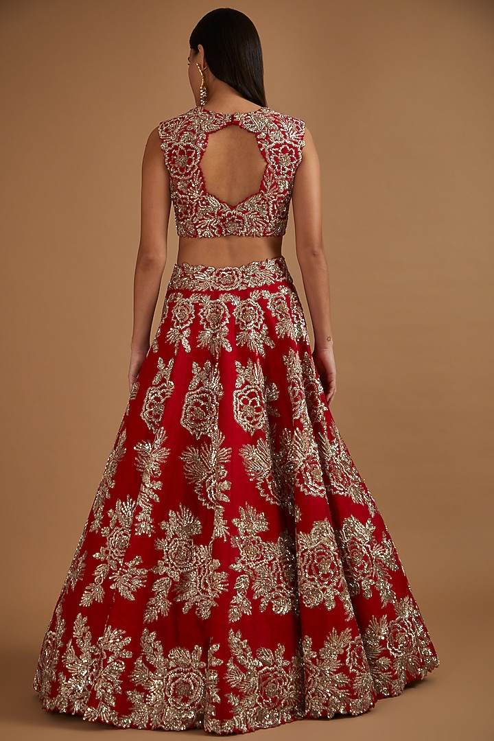 Red Embroidered Bridal Lehenga Set by Mrunalini Rao at Pernia's Pop Up Shop