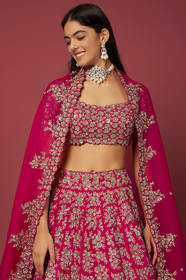 Red Embroidered Bridal Lehenga Set by Mrunalini Rao at Pernia's Pop Up Shop
