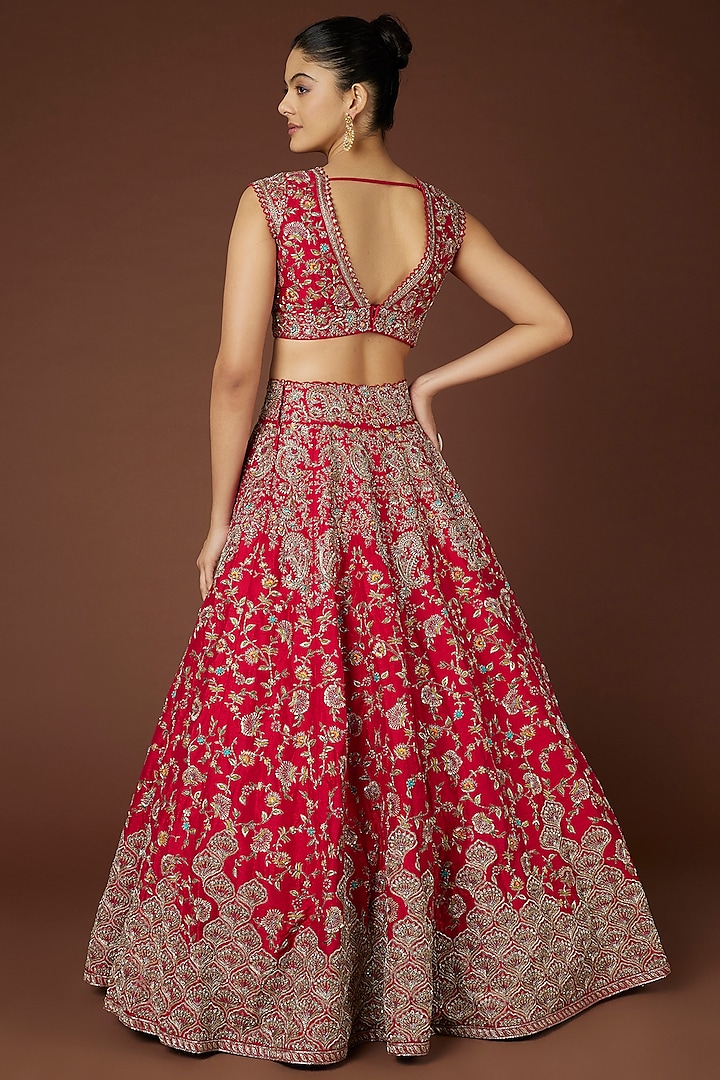 Red Embroidered Bridal Lehenga Set by Mrunalini Rao at Pernia's Pop Up Shop