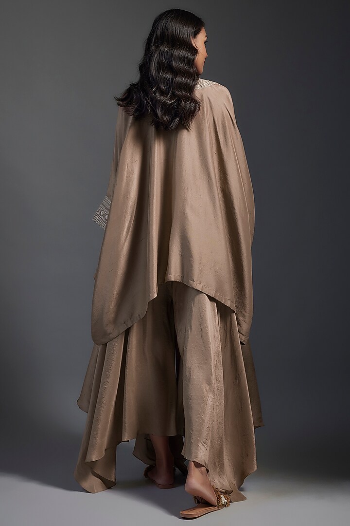 Tan Pink Pure Silk Resham Embroidered Kurta Set by Mrunalini Rao at Pernia's Pop Up Shop