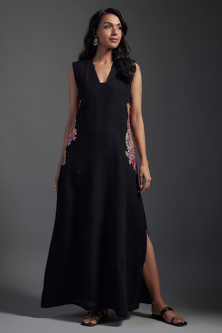 Black Matka Silk Pearl Hand Embroidered Dress by Mrunalini Rao at Pernia's Pop Up Shop