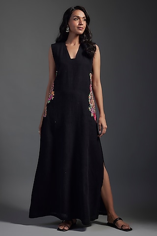 Black Matka Silk Zardosi Hand Embroidered Dress by Mrunalini Rao