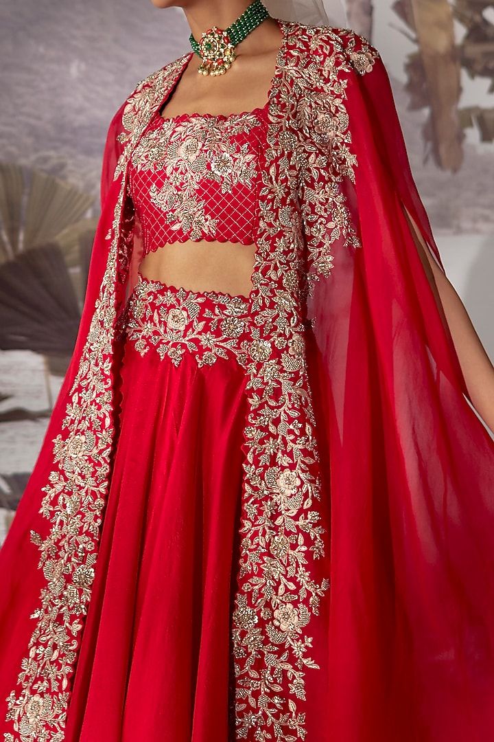 Red Embroidered Cape Set by Mrunalini Rao at Pernia's Pop Up Shop