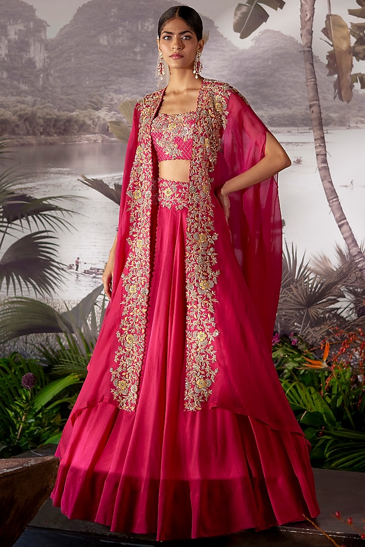 Pink Embroidered Cape Set by Mrunalini Rao at Pernia's Pop Up Shop