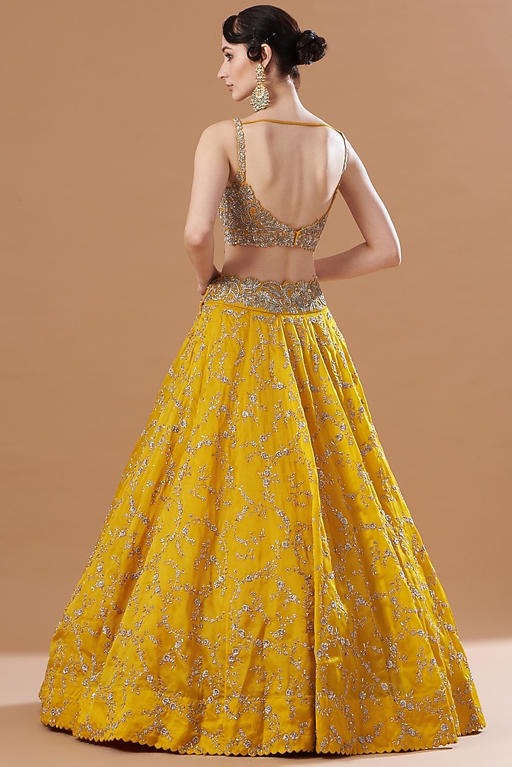Mustard Embroidered Bridal Lehenga Set by Mrunalini Rao at Pernia's Pop Up Shop