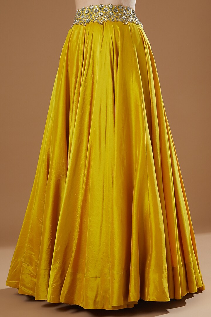 Yellow Raw Sik & Organza Zardosi Embroidered Cape Set by Mrunalini Rao at Pernia's Pop Up Shop