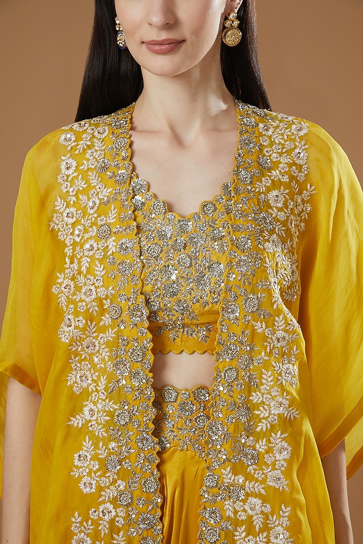 Yellow Raw Sik & Organza Zardosi Embroidered Cape Set by Mrunalini Rao at Pernia's Pop Up Shop