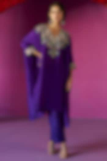 Purple Pure Silk Hand Embroidered Kurta Set by Mrunalini Rao at Pernia's Pop Up Shop