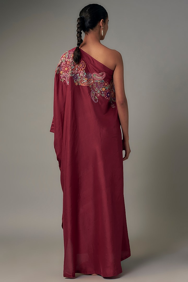 Red Pure Silk Resham Embroidered One-Shoulder Kaftan by Mrunalini Rao at Pernia's Pop Up Shop