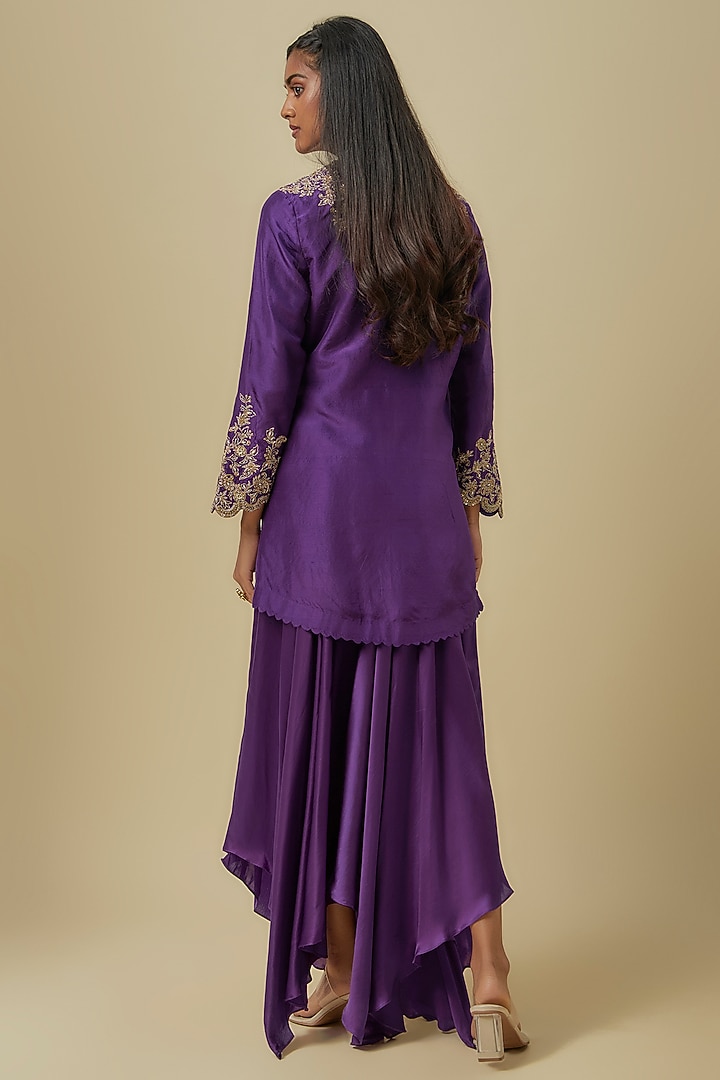 Purple Pure Silk Zardosi Hand Embroidered Kurta Set by Mrunalini Rao at Pernia's Pop Up Shop