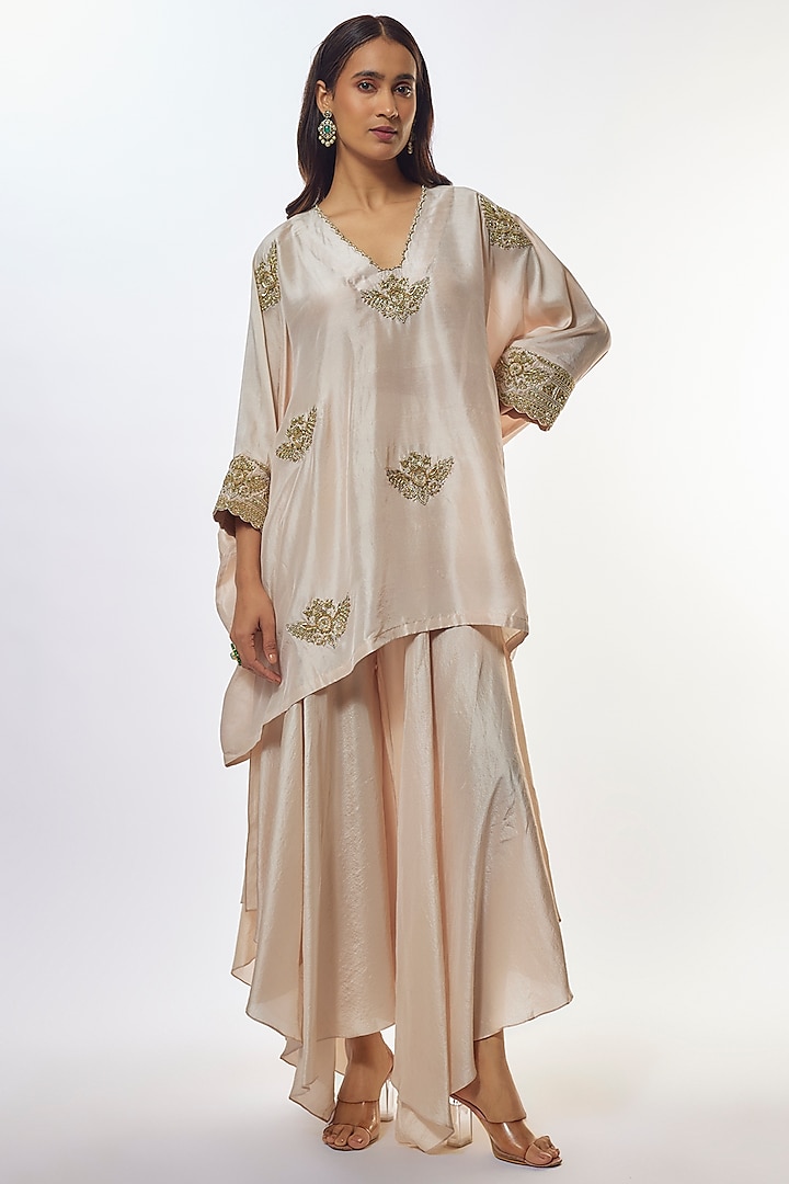 Ivory Pure Silk Zardosi Hand Embroidered Cuff Kurta Set by Mrunalini Rao at Pernia's Pop Up Shop