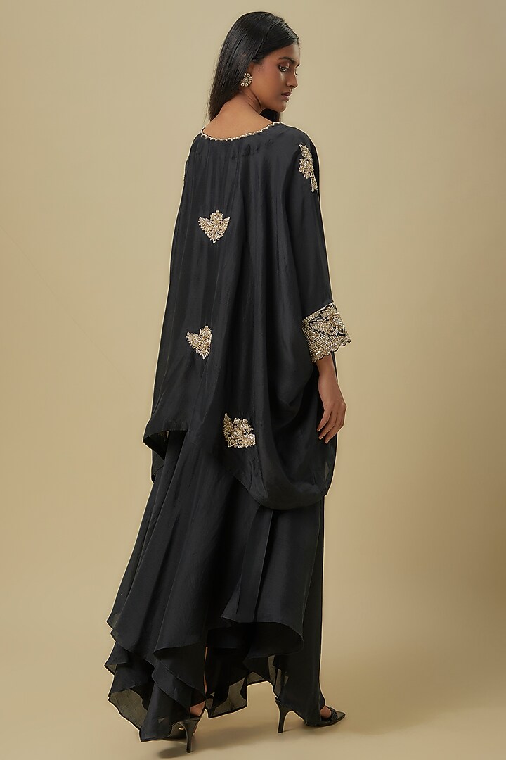 Black Pure Silk Zardosi Hand Embroidered Short Cuff Kurta Set by Mrunalini Rao at Pernia's Pop Up Shop