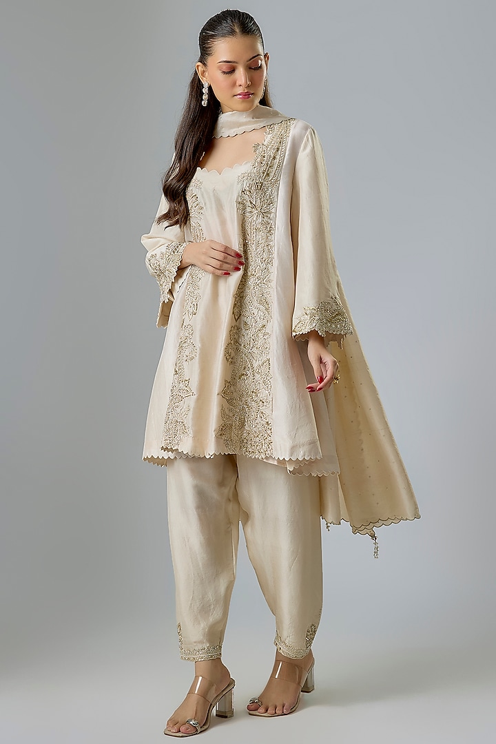 Ivory Pure Silk Zardosi Hand Embroidered A-Line Kurta Set by Mrunalini Rao at Pernia's Pop Up Shop