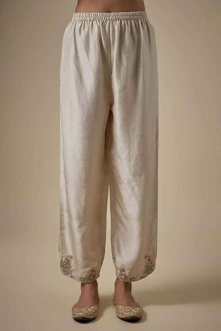 Ivory Pure Silk Hand Embroidered A-Line Kurta Set by Mrunalini Rao at Pernia's Pop Up Shop