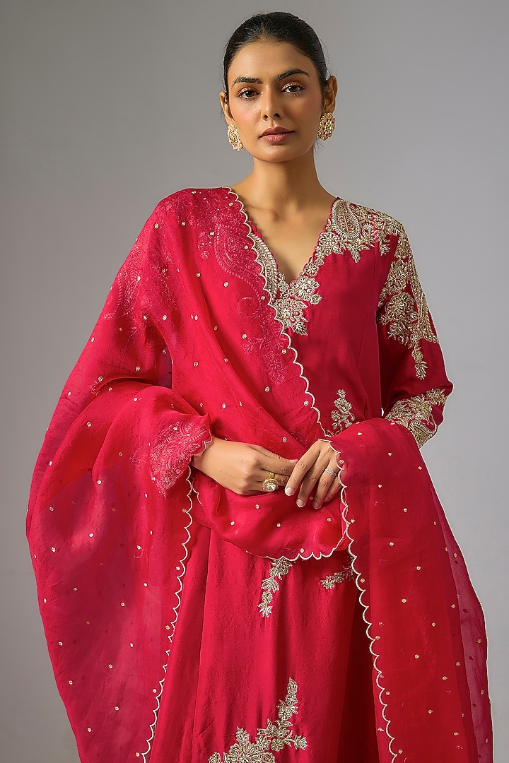 Red Silk Zardosi Hand Embroidered Kurta Set by Mrunalini Rao at Pernia's Pop Up Shop