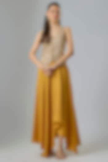 Yellow Ochre Raw Silk Skirt Set by Mrunalini Rao at Pernia's Pop Up Shop