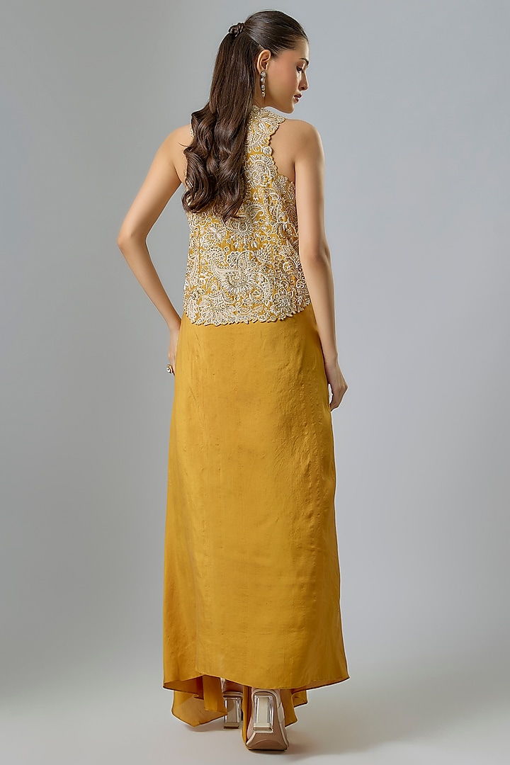 Yellow Ochre Raw Silk Skirt Set by Mrunalini Rao at Pernia's Pop Up Shop