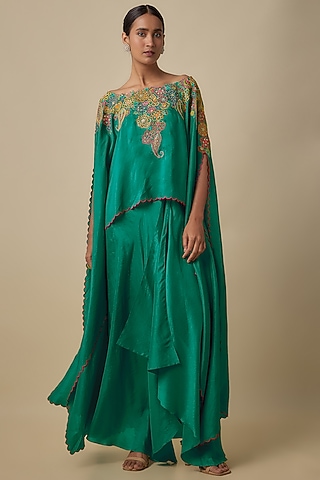 Green Pure Silk Hand Embroidered Cape Set by Mrunalini Rao