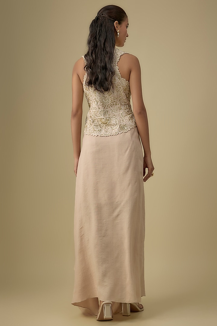 Ivory Raw Silk & Matka Silk Skirt Set by Mrunalini Rao at Pernia's Pop Up Shop