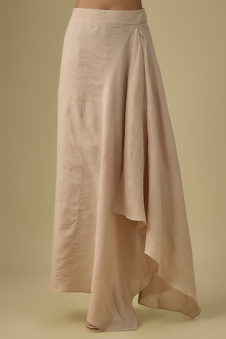 Ivory Raw Silk & Matka Silk Skirt Set by Mrunalini Rao at Pernia's Pop Up Shop