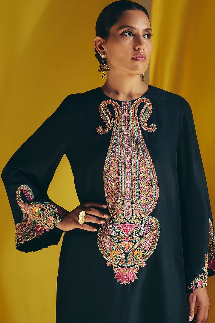 Black Silk Zardosi Embroidered Straight Kurta Set by Mrunalini Rao at Pernia's Pop Up Shop