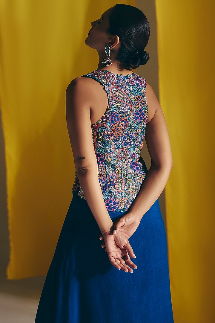 Vivid Blue Matka Silk Draped Skirt Set by Mrunalini Rao at Pernia's Pop Up Shop