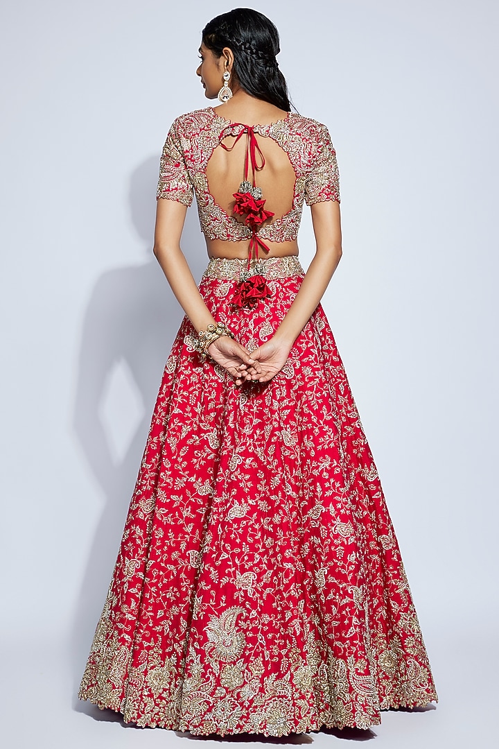 Red Raw Silk Resham & Zardosi Embroidered Bridal Lehenga Set by Mrunalini Rao at Pernia's Pop Up Shop