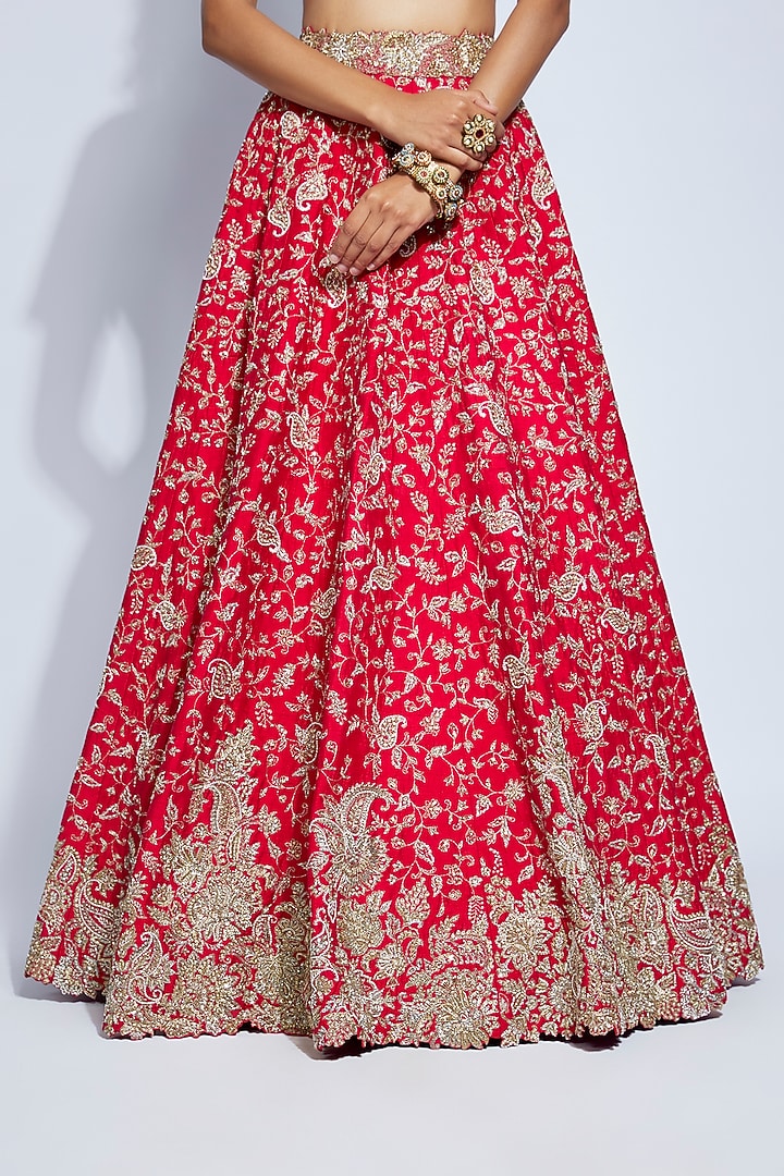 Red Raw Silk Resham & Zardosi Embroidered Bridal Lehenga Set by Mrunalini Rao at Pernia's Pop Up Shop