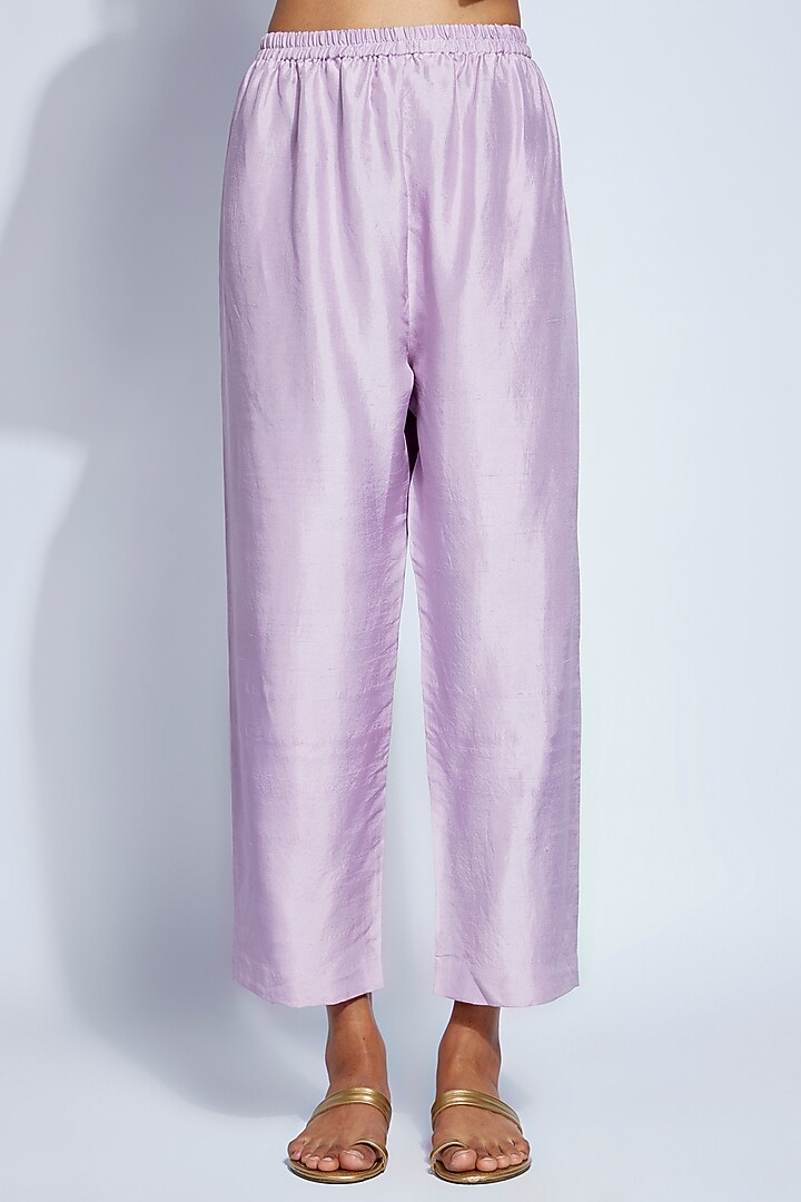 Lilac Pure Silk Paisley & Zardosi Hand Embroidered Kaftan Set by Mrunalini Rao at Pernia's Pop Up Shop