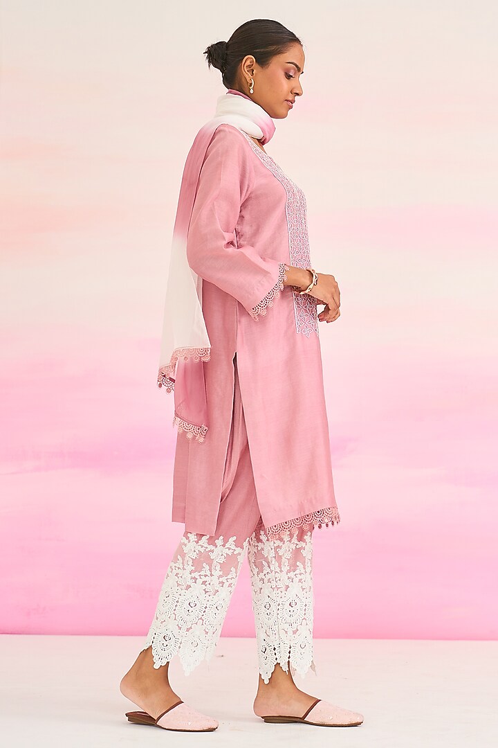 Pink Chanderi Hand Embroidered Kurta Set by Ruzhan at Pernia's Pop Up Shop