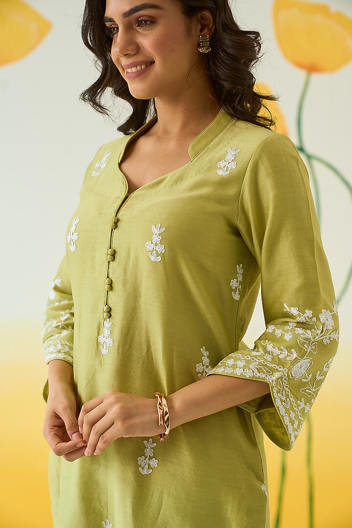 Pista Green Chanderi Hand Embroidered Kurta Set by Ruzhan at Pernia's Pop Up Shop