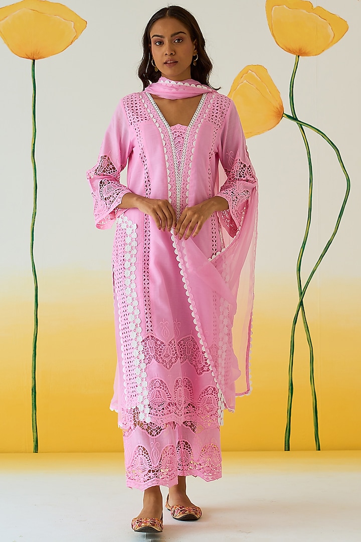 Pink Cotton Double Layered Kurta Set by Ruzhan