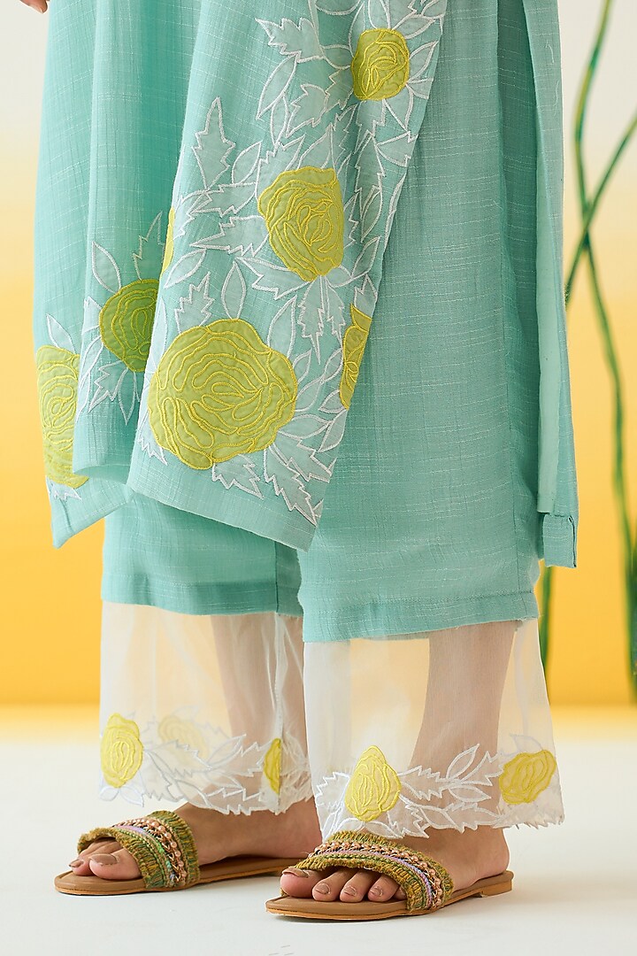 Blue Linen Georgette Applique Kurta Set by Ruzhan at Pernia's Pop Up Shop