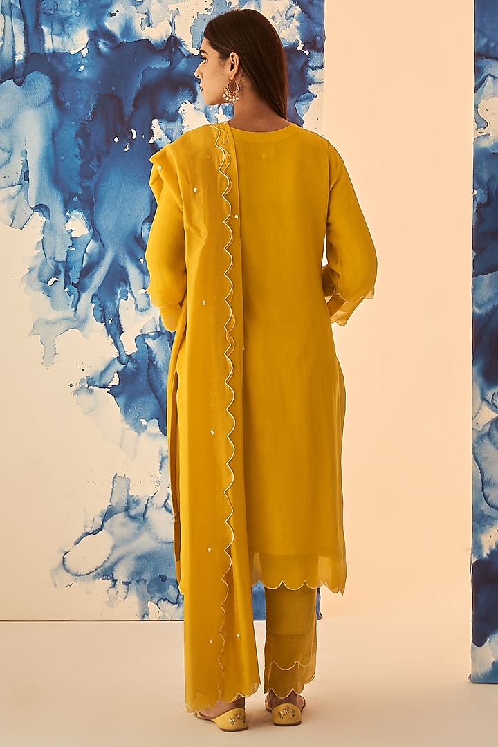 Yellow Organza Georgette Hand Embroidered Kurta Set by Ruzhan at Pernia's Pop Up Shop